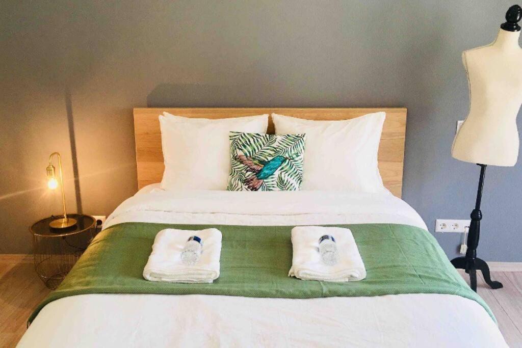 Apartment Comfortable 2 Bedrooms Near Train Station